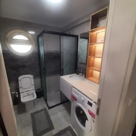 2+1 с видом на море, с большой террасой и бассейном Apartmán