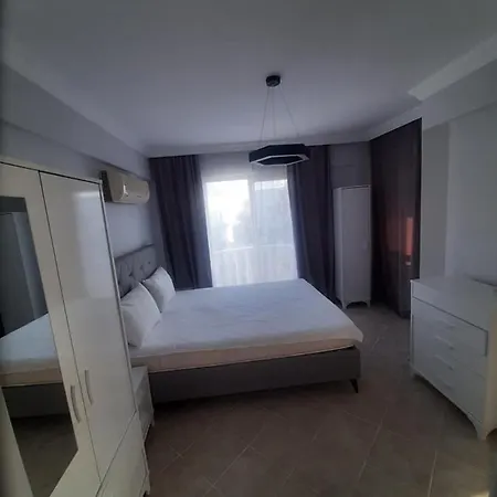Apartmán 2+1 с видом на море, с большой террасой и бассейном Milas