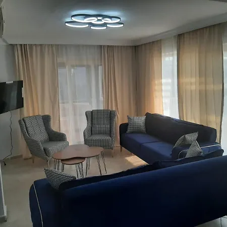 2+1 с видом на море, с большой террасой и бассейном Apartmán *